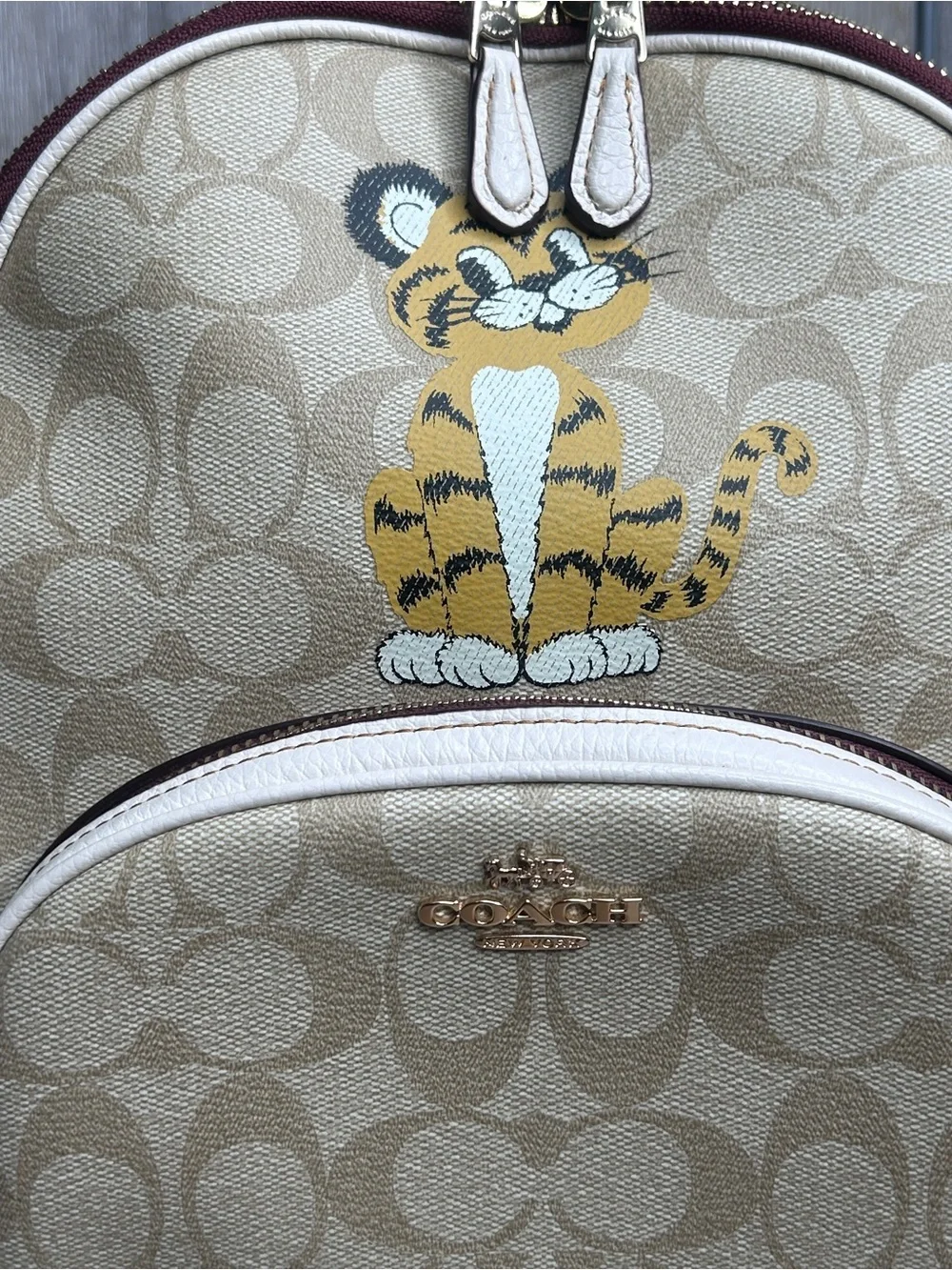 Coach Signature Canvas Tiger Backpack • Limited Edition Print • Beige & White